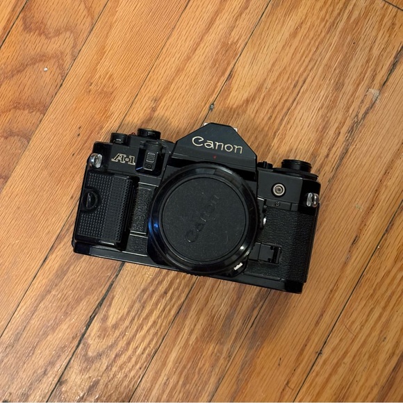 Canon A-1 vintage film camera - Picture 2 of 5